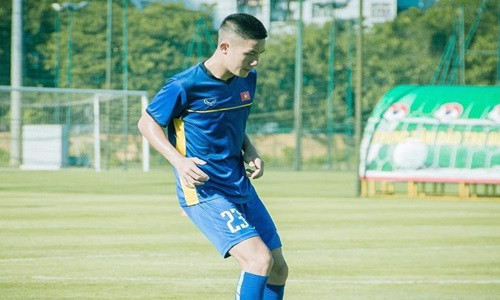 Mot cau thu U22 Viet Nam xin rut lui