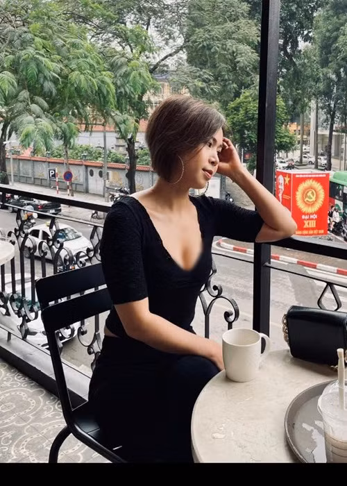 Lan Phương cho biết, cô làm đẹp cho bản thân, đồng thời để giữ hình ảnh cho chồng.