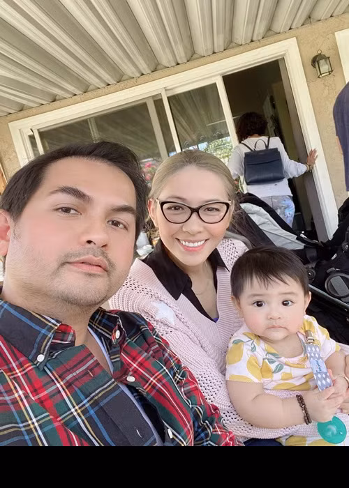 Đức Tiến bày tỏ, anh cảm thấy hạnh phúc khi có một người vợ biết sẻ chia, chăm lo cho gia đình.