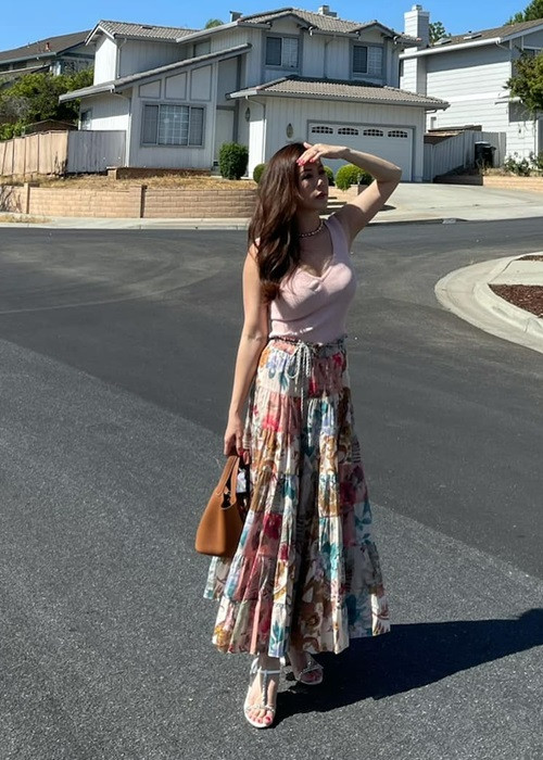 Phía Thu Hoài, Vy Oanh, bác sĩ Chiêm Quốc Thái và nam diễn viên đến nay vẫn chưa có thêm động thái mới. Vì vậy, lùm xùm đã lắng xuống.