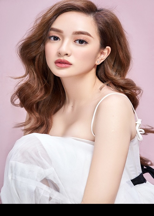 Trở thành nạn nhân của "body shaming" nhưng Kaity Nguyễn chọn cách giữ im lặng.