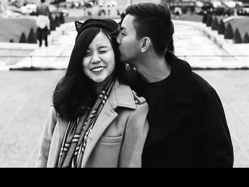 Hoài Lâm tiết lộ, trong 5 năm đầu yêu nhau, anh và Bảo Ngọc từng có 2 năm chia tay vì không chịu nổi áp lực từ phía gia đình. Khi công khai hẹn hò cũng là lúc Hoài Lâm và Bảo Ngọc tái hợp được 1 tháng.