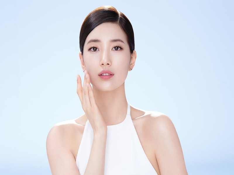 "Tình đầu quốc dân” Suzy sở hữu nhan sắc đẹp tự nhiên, được đánh giá đạt tỷ lệ vàng.