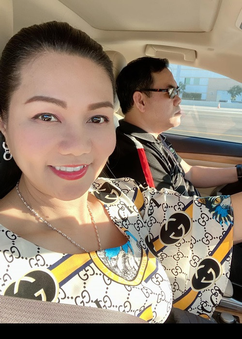 Không ít người ghen tỵ với Ngọc Huyền khi cô được ông xã chiều chuộng hết mức.