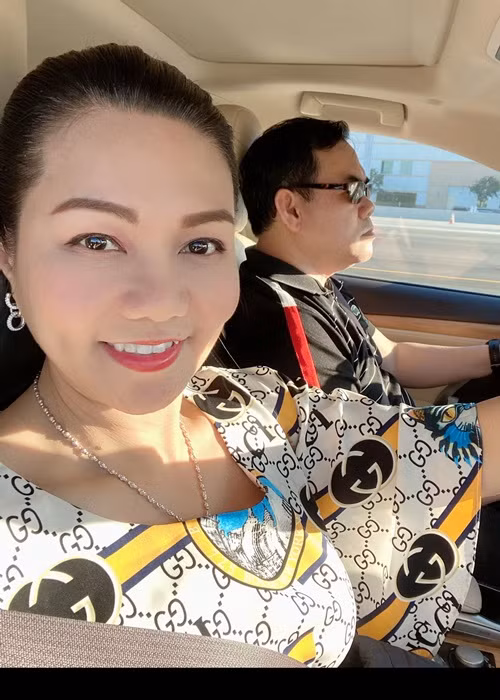 Không ít người ghen tỵ với Ngọc Huyền khi cô được ông xã chiều chuộng hết mức.