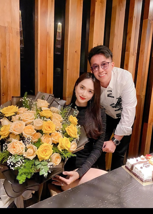 Trước khi bị đồn chia tay, Hương Giang và Matt Liu thường xuyên xuất hiện tình tứ bên nhau cùng những lời có cánh.