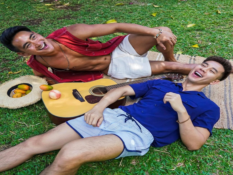 Cặp đôi ngày càng gắn bó một phần nhờ nhiều sở thích chung như khám phá thiên nhiên, yêu thích các môn thể thao, đi từ thiện.