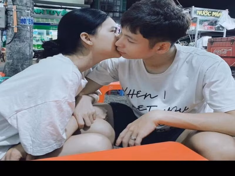 Tháng 5/2021, Ngọc Trinh và Quang Vinh bị phát hiện không còn là bạn của nhau trên mạng xã hội. Cả hai cũng không còn tương tác trên Facebook. Theo Saostar, Ngọc Trinh và Liễu Quang Vinh chưa chia tay mà đang trong giai đoạn trục trặc tình cảm.