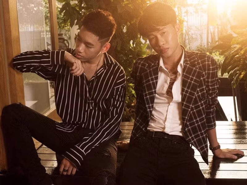 Cuối năm 2019, Jack và công ty ICM vướng tin đồn mâu thuẫn. Sự việc xuất phát từ việc người hâm mộ của Jack bức xúc cho rằng Jack bị công ty của K-ICM chèn ép, vắt kiệt sức lao động đến mức phải nhập viện. Sau đó, dù phía công ty ICM lên tiếng phủ nhận mọi nghi vấn nhưng số đông khán giả vẫn không tin công ty này nên đứng về phía Jack. Về lùm xùm với công ty quản lý, Jack cho biết anh chỉ muốn giữ im lặng và tiếp tục là chính mình.