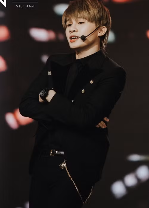 Lượng fan của Jack rất đông đảo. Một trong những nhóm fan của nam ca sĩ trên Youtube có lượng thành viên lên đến 221 nghìn.