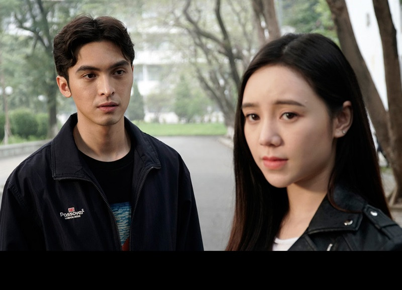 Công Dương lọt top 5 đề cử Diễn viên nam ấn tượng tại VTV Awards 2021 nhờ vai diễn Phan trong “Hãy nói lời yêu”.