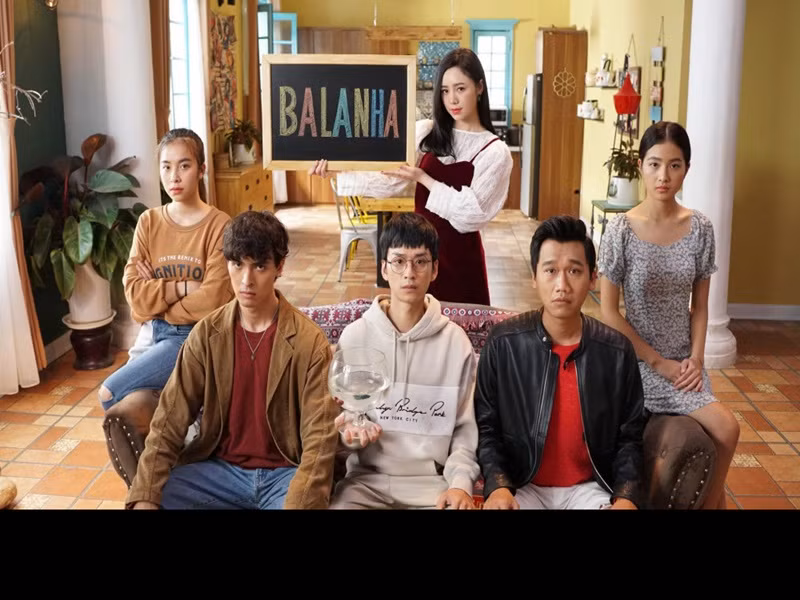 Công Dương không phải là gương mặt quá xa lạ với khán giả. Anh từng tham gia các dự án phim điện ảnh, truyền hình, phim chiếu mạng như "Trạng Quỳnh", "Yêu em bất chấp", "Yêu đi đừng sợ", "Tiệm bánh Hoàng tử bé 2", "Tỉnh giấc tôi thấy mình trong ai", “Nhà trọ Balanha”.