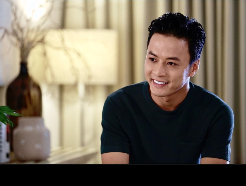 Ngoài 2 lần đoạt giải tại VTV Awards, Hồng Đăng từng giành giải Nam diễn viên truyền hình xuất sắc tại Cánh diều vàng 2016 nhờ vai diễn trong “Zippo, mù tạt và em”.