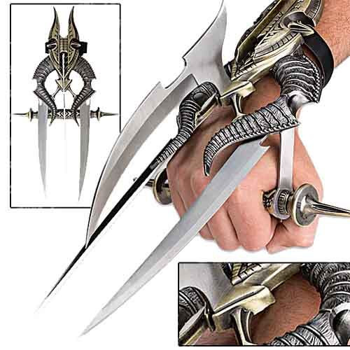 Bên cạnh đó, cấu trúc như một chiếc lồng sắt bảo vệ tay giúp Tekko trở thành trợ thủ đắc lực của những Ninja trong việc chống lại những đối thủ sử dụng kiếm.