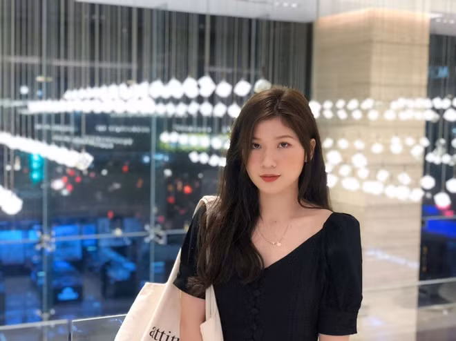 Hot girl karate nghi gi trong Giang sinh?