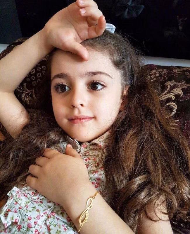 Những hình ảnh ai nhìn cũng phải xuýt xoa và chắc hẳn, cha mẹ của cô bé đã phải rất kì công để tạo nên một sinh nhật ý nghĩa cho con gái.