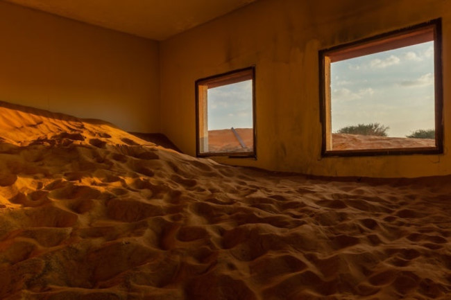 Theo người dân địa phương gần thị trấn, Al Madam được biết đến là nơi sinh sống của người dân bộ lạc Al Kutbi (họ là một trong ba bộ lạc nổi tiếng sống ở vùng lân cận Al Madam).