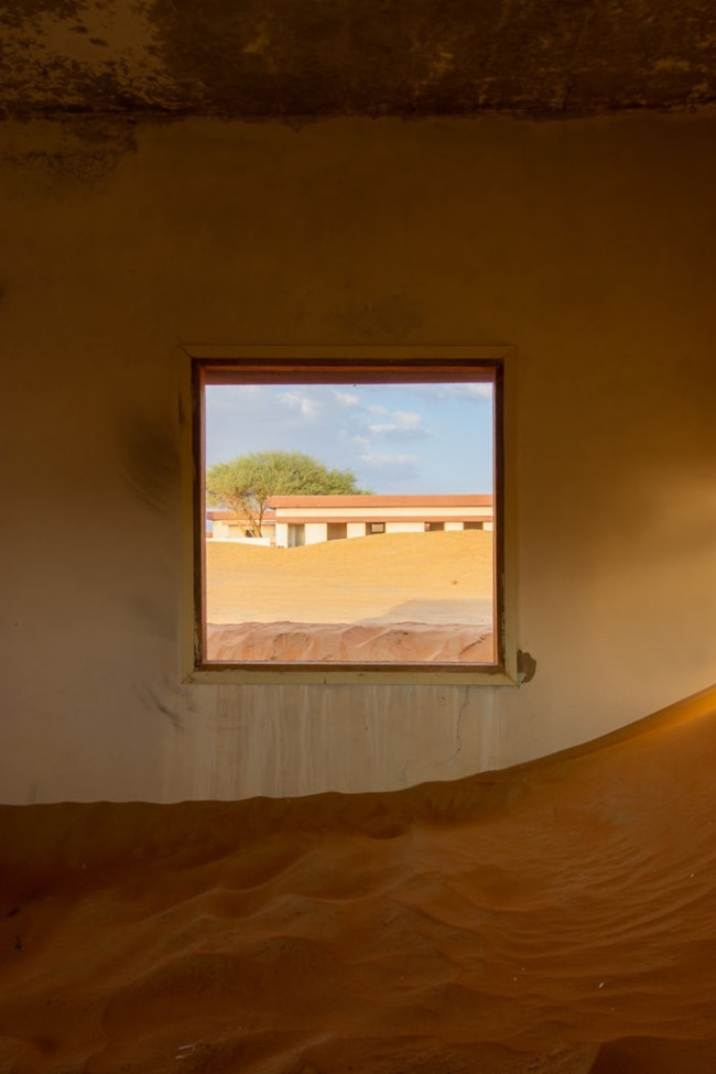 Có tin đồn rằng có những linh hồn quỷ dữ vẫn còn lởn vởn xung quanh thị trấn bí ẩn này.