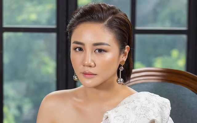 Tiep tuc bi tung clip nong, Van Mai Huong noi 