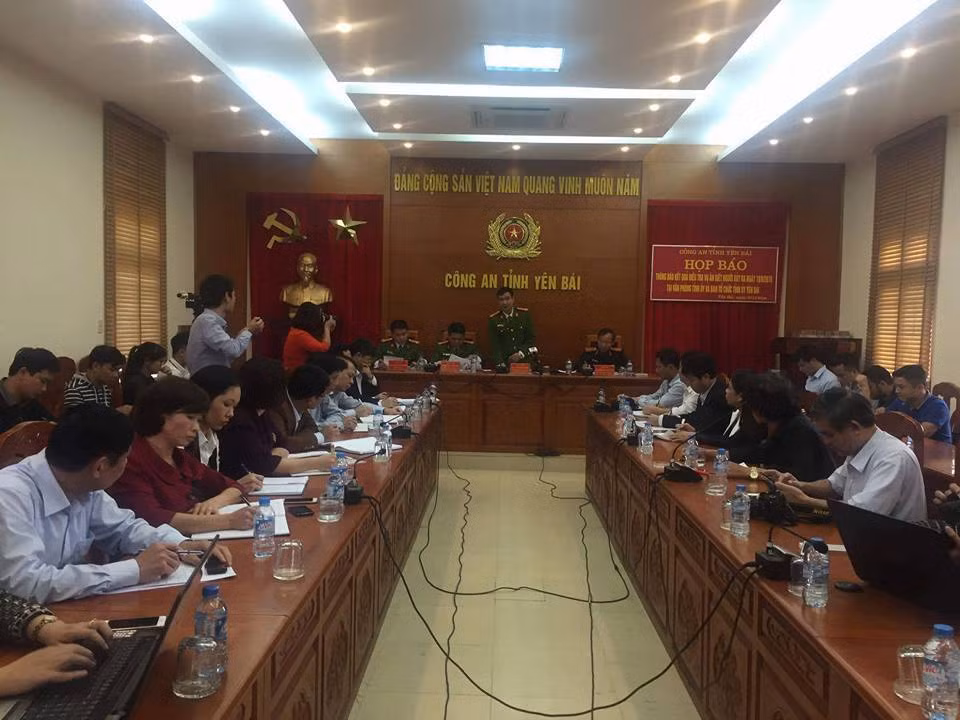 Quang cảnh buổi họp báo.