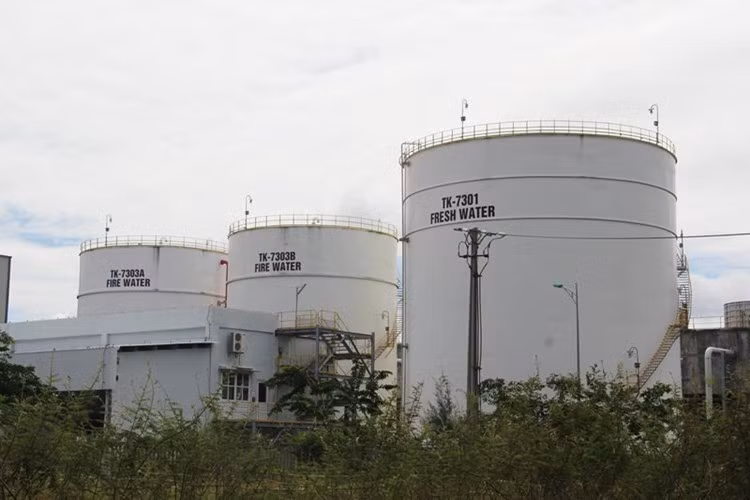 3. Dự án nhiên liệu sinh học PVN đầu tư hơn 5. 400 tỷ c ũng thua lỗ Thanh tra Chính phủ cũng chỉ rõ dự án nhiên liệu sinh học của PVN tại Bình Phước, Quảng Ngãi và Phú Thọ được đầu tư hơn 5.400 tỉ đồng nhưng đến nay đều trong tình trạng thua lỗ và hoạt động cầm chừng. Ảnh Vietnamnet.