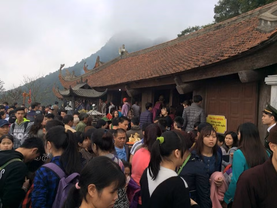 Quang Ninh khong dong y thu phi tham quan Yen Tu