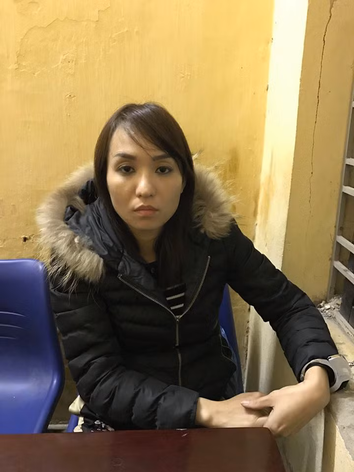 Đối tượng Khúc Thị Minh Trang tại cơ quan điều tra.