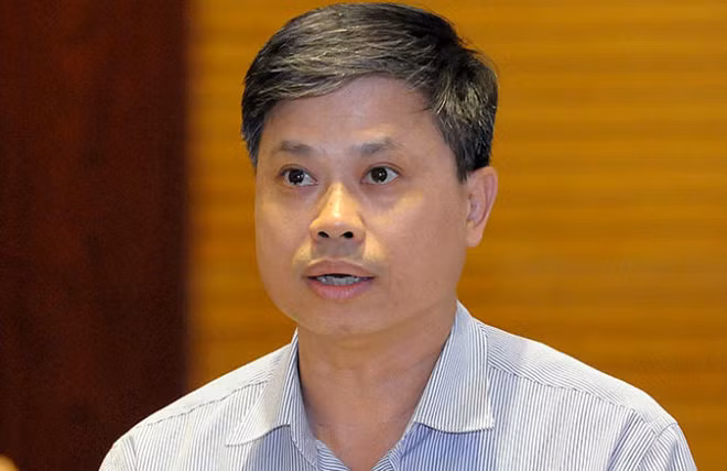  “Thật vô lý khi dân ta còn nghèo mà phải mua thuốc giá cao!”. Phát biểu tại Quốc hội khi thảo luận xây dựng Luật Dược sửa đổi ngày 25/3/2016, Đại biểu QH Nguyễn Sỹ Cương nói: “Thật là vô lý khi dân ta còn nghèo mà phải mua với giá thuốc cao như vậy! Tôi đề nghị phải rà soát như thế nào đó trong quy định để không có kẽ hở trong độc quyền nhập khẩu thuốc, dẫn đến khan hiếm thuốc và nâng giá thuốc”.