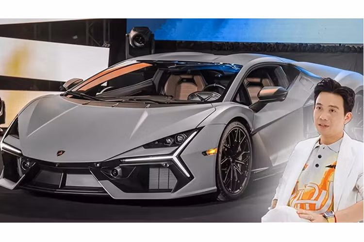 Minh Nhựa là người đầu tiên sở hữu các mẫu xe như Lamborghini Murcielago LP670-4, Lamborghini Aventador, Lamborghini Urus tại Việt Nam, vì thế, khi hình ảnh về chú bò tót Lamborghini Revuelto 2024 mới xuất hiện tại Hà Nội gần đây, không ít người quan tâm liệu rằng, đại gia này sẽ là người đầu tiên tậu xe này.