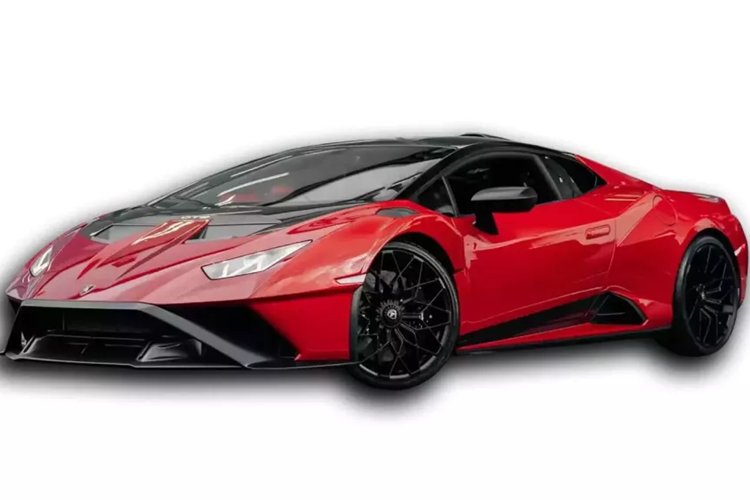 Xe có thêm chế độ lái Rally đặc biệt mới, được dùng để chạy trên những địa hình trơn trượt, có độ bám thấp. Ngoài ra, xe còn có 2 chế độ lái Strada (đường phố) và Sport (thể thao). Xe có thể tăng tốc từ 0-100 km/h trong thời gian 3,4 giây và đạt vận tốc tối đa 260 km/h.