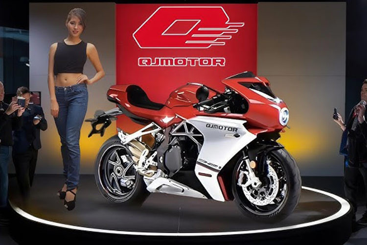 Những hình ảnh ra mắt mới đây tại Trung Quốc cho thấy một chiếc xe thoạt nhìn có vẻ là một phiên bản mới của MV Agusta Superveloce sau 800 và 1000. Nhưng trên thực tế, đây lại là mẫu xe môtô QJ SRK 921 SV của hãng QJ Motor - công ty mẹ của Benelli. 