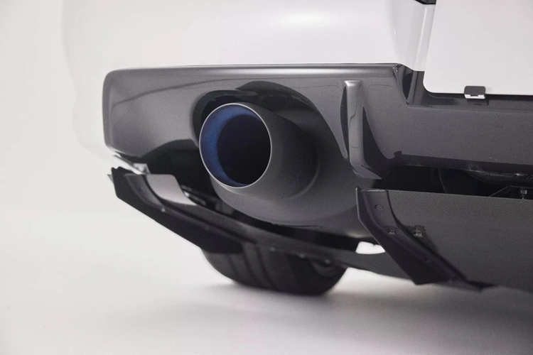 BBL đã bổ sung hệ thống ống xả Mine's Silence VX-Pro Titan III với lớp phủ Cerakote, ống dẫn trước Mine's Front Pipe Pro Titan và turbine cửa ra Super Outlet Pro II.