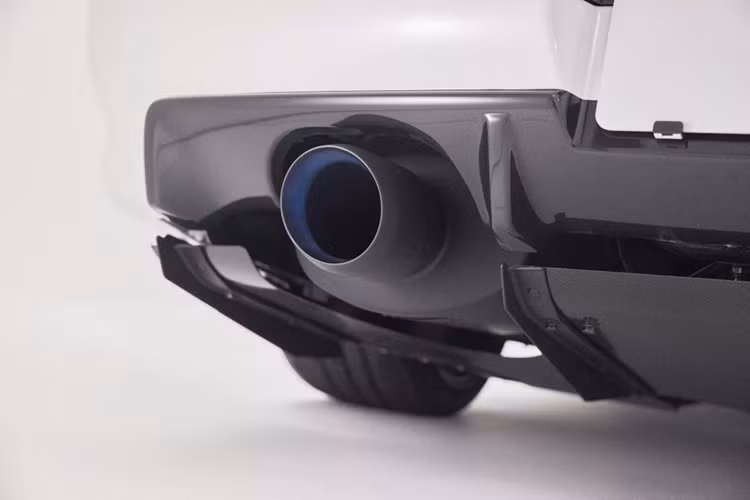 BBL đã bổ sung hệ thống ống xả Mine's Silence VX-Pro Titan III với lớp phủ Cerakote, ống dẫn trước Mine's Front Pipe Pro Titan và turbine cửa ra Super Outlet Pro II.