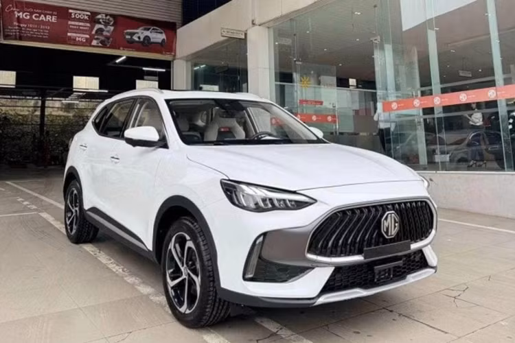 Giám đốc điều hành ANCAP, bà Carla Hoorweg, cho biết: "MG HS của Trung Quốc thế hệ trước đã đạt kết quả 5 sao theo các tiêu chí của năm 2019. Các quy trình của chúng tôi đã được nâng cấp hai lần kể từ đó, vì vậy thật vui khi thấy MG HS tiếp tục được đánh giá cao về độ an toàn."