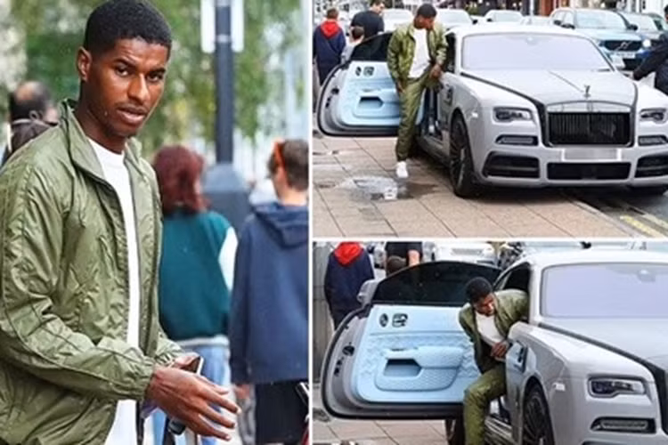 Không chỉ có G63, Marcus Rashford còn có một chiếc xe khác đến từ thương hiệu Đức là Mercedes-Benz AMG A45 trị giá 41.007 Bảng Anh (khoảng 1,3 tỷ đồng). Cung cấp sức mạnh cho một trong những chiếc hatchback mạnh nhất thế giới này là động cơ 4 xy-lanh tăng áp công suất 416 mã lực, mô-men xoắn cực đại 500 Nm. 