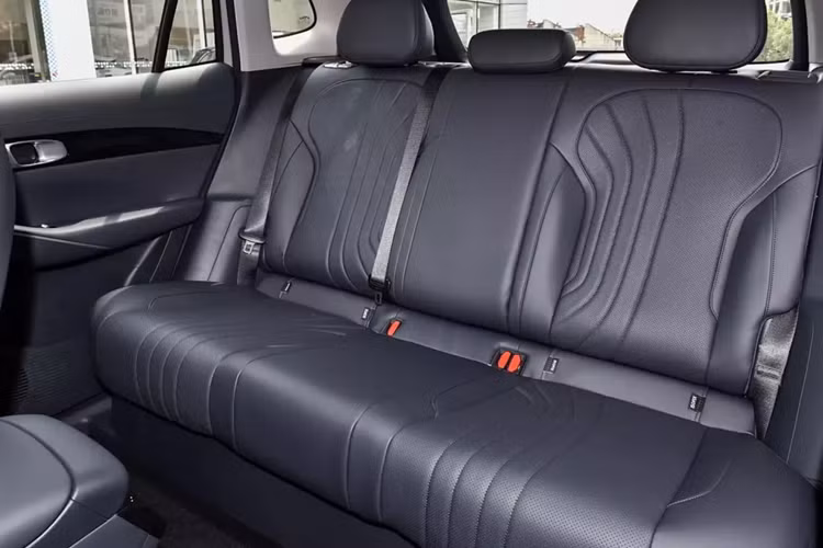 Hệ thống Galaxy Flyme Auto có thể phản hồi các lệnh thoại liên tục của người dùng trong vòng 500 mili giây và có thể thực hiện các chức năng như đánh thức trong các cảnh có tần số cao, hiểu các lệnh mờ, đối thoại tương tác liên tục, đối thoại ngoại tuyến và nói ở chế độ hiển thị đầy đủ của hiện trường.