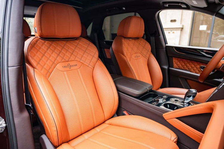 Tham khảo trên thị trường xe cũ có thể thấy rằng mẫu xe Bentley Bentayga đa phần sẽ mất giá từ 2-3 tỷ đồng mỗi năm. Thậm chí, những chiếc Bentayga sản xuất năm 2017 hiện nay chỉ có giá 6,8 tỷ đồng, mất giá khoảng 13,2 tỷ đồng sau 7 năm sử dụng.