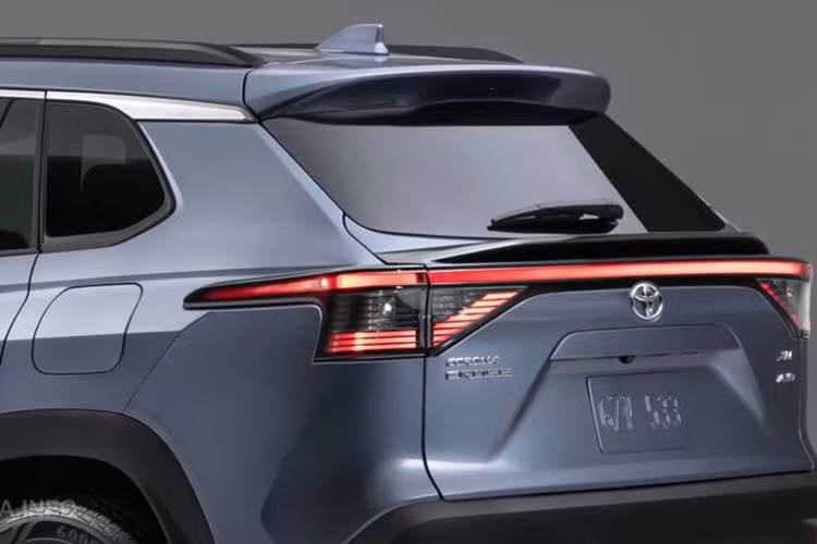 Tại xứ xở cờ hoa, giá xe Toyota Corolla Cross cho 7 phiên bản (L, LE, XLE, Hybrid S, Hybrid SE, Hybrid Nightshade và Hybrid XSE) bán dao động từ 23.860 USD đến 31.405 USD (600 - 788 triệu đồng).