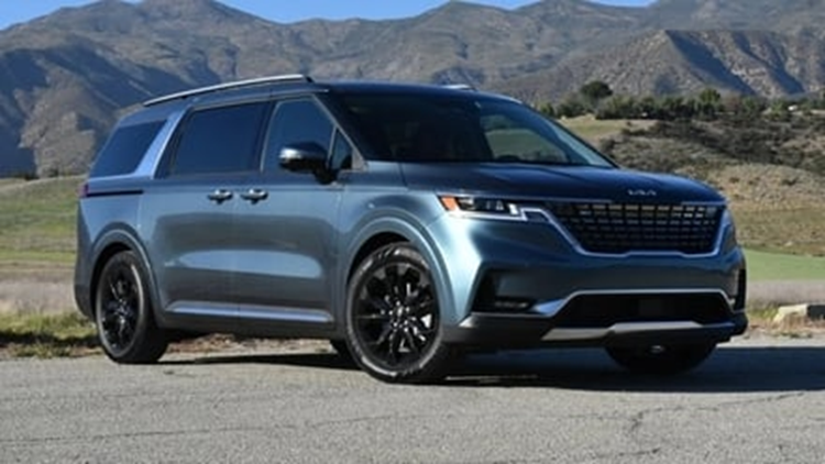 Kia thong bao trieu hoi hon 100.000 xe Carnival va Sportage