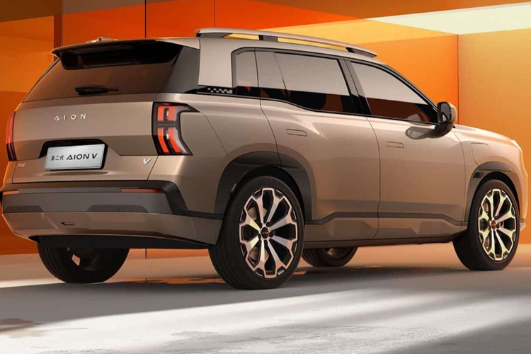 Ngoài ra, nền tảng silicon carbide 400V của xe và công nghệ sạc nhanh 3C có thể mang đến tầm hoạt động 370 km với thời gian sạc 15 phút.