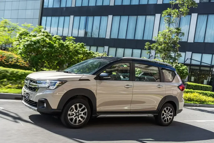 Hiện đã có thông tin về việc hãng Suzuki ngừng bán dòng xe Ertiga Hybrid ở thị trường Việt Nam. Sau khi Ertiga Hybrid biến mất, XL7 Hybrid sẽ trở thành mẫu xe chủ lực của thương hiệu Suzuki tại Việt Nam.