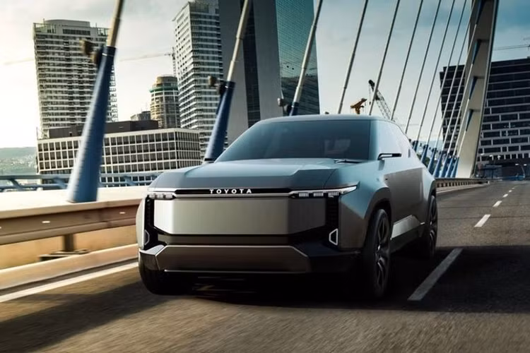 Theo thông tin từ tạp chí Automotive News, Toyota Bắc Mỹ chuẩn bị đưa vào lắp ráp tận 2 dòng SUV điện cỡ lớn tại khu vực này, đó là Toyota Highlander EV và Land Cruiser EV. Hai nhà máy phụ trách lắp ráp 2 mẫu xe trên đặt tại bang Kentucky và Indiana của Mỹ.