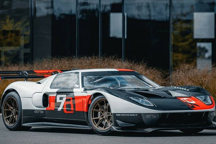 Đối với chiếc Ford GT1e độ xe điện, thương hiệu cho biết họ đã mua lại một số tài liệu từ Matech Concepts, công ty chịu trách nhiệm phát triển Ford GT để cạnh tranh tại Le Mans và FIA GT1.