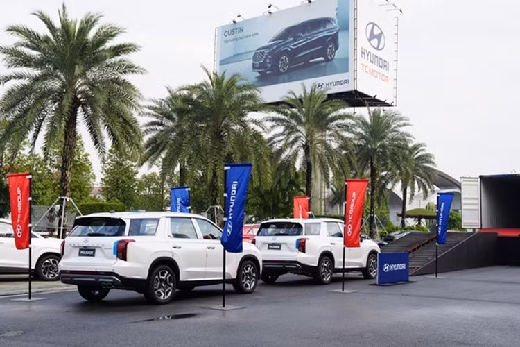 Như đã biết, ngày 29/10/2024, Công ty CP Sản xuất Ô tô Hyundai Thành Công Việt Nam (HTMV) - Liên doanh sản xuất giữa TC Group (Tập đoàn Thành Công) và Hyundai Motor đã tổ chức Lễ xuất khẩu xe ô tô Hyundai Palisade sang thị trường Thái Lan. Sự kiện được tổ chức tại Nhà máy Hyundai Thành Công số 1, thuộc Khu công nghiệp Gián Khẩu, tỉnh Ninh Bình.