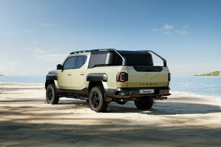 Mức giá xe Kia Tasman 2025 sẽ công bố sau khi ra mắt toàn cầu tại Triển lãm Ô tô Quốc tế Jeddah ở Saudi Arabia và chính thức có mặt tại các thị trường Hàn Quốc, tiếp theo là Úc, Châu Phi và Trung Đông vào năm 2025.