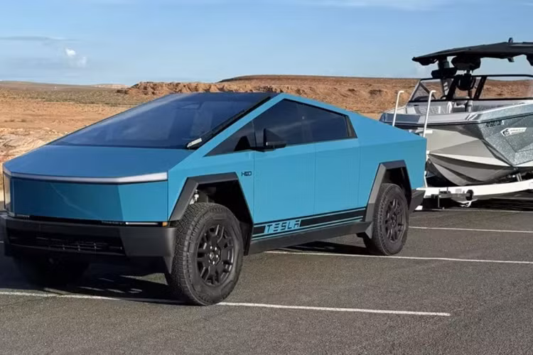 Jay Larson, một bác sĩ tại Arizona, đã đăng trên mạng xã hội về việc anh ấy đã hành động như thế nào sau khi thất vọng với nỗ lực của đại lý Tesla trong việc sửa lỗi tiếng ồn của gió trên xe bán tải Cybertruck của anh ấy.