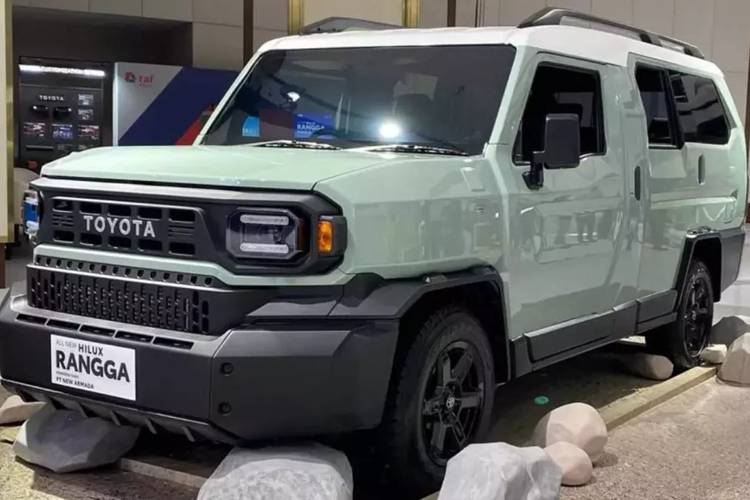 Tại thị trường Indonesia, mẫu xe SUV Toyota Hilux Champ được gọi bằng cái tên riêng là Hilux Rangga. Theo ông Anton Jimmi Suwandy, giám đốc marketing của Toyota Indonesia, mẫu SUV này được ra đời nhằm đáp ứng nhu cầu của khách hàng cá nhân.