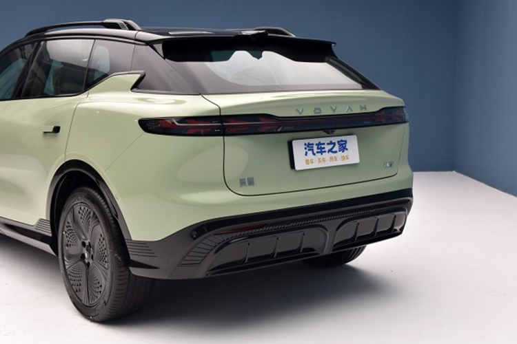 Dung lượng pin của phiên bản dẫn động 4 bánh là 76,9 kWh/77,3 kWh, công suất tối đa của động cơ trước và sau là 160 kWh, phạm vi di chuyển là 570 km. Một phiên bản được trang bị pin giống như phiên bản dẫn động bốn bánh. Công suất tối đa của động cơ dẫn động là 215 kilowatt và phạm vi di chuyển là 625 km.