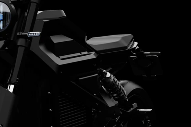 Nuen N1-S được hỗ trợ sạc nhanh từ 0% đến 80% trong 40 phút (hoặc 0-100% trong 60 phút) với nguồn điện DC 3 pha đang được lắp đặt tại trạm của hãng. Nếu sử dụng nguồn điện dân dụng 220V thì có thể sạc từ 0% đến 80% trong 3 giờ (hoặc 0-100% trong 4,5 giờ).