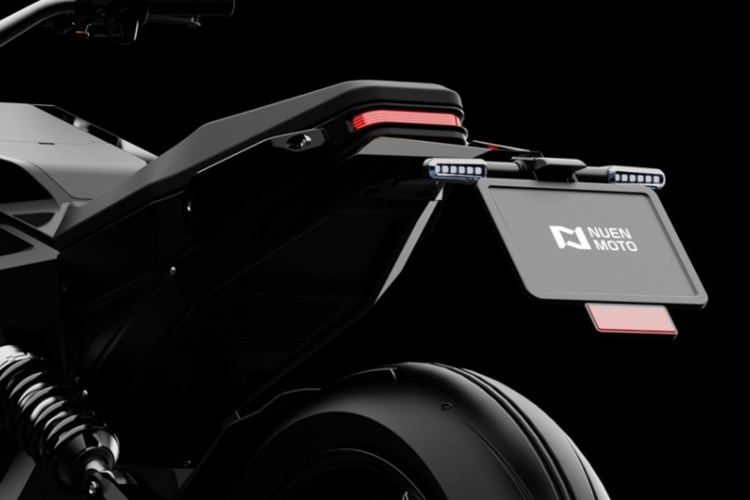 Hiện tại, hãng xe “tân binh” Nuen Moto tại Việt Nam đã thông báo nhận cọc cho N1-S. Tuy nhiên, giá xe vẫn chưa được hãng công bố. Trước thềm ra mắt, hãng xe Việt Nam đã đăng video hé lộ thiết kế cũng như thông số kỹ thuật của xe. 